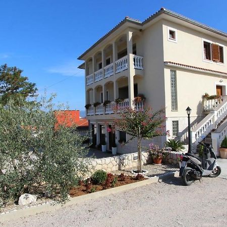 Apartment Dobrinj 1 Екстериор снимка