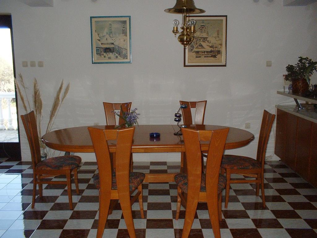 Apartment Dobrinj 1 Екстериор снимка