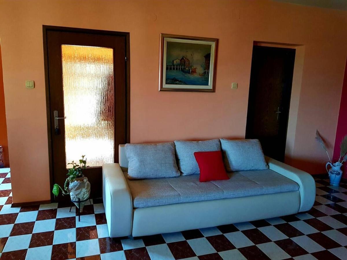Apartment Dobrinj 1 Екстериор снимка