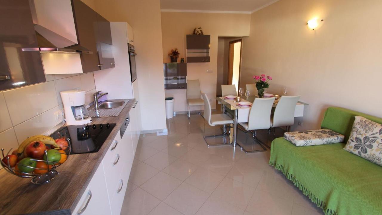 Apartment Dobrinj 1 Екстериор снимка