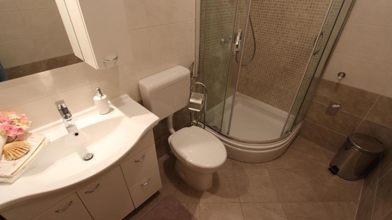 Apartment Dobrinj 1 Екстериор снимка